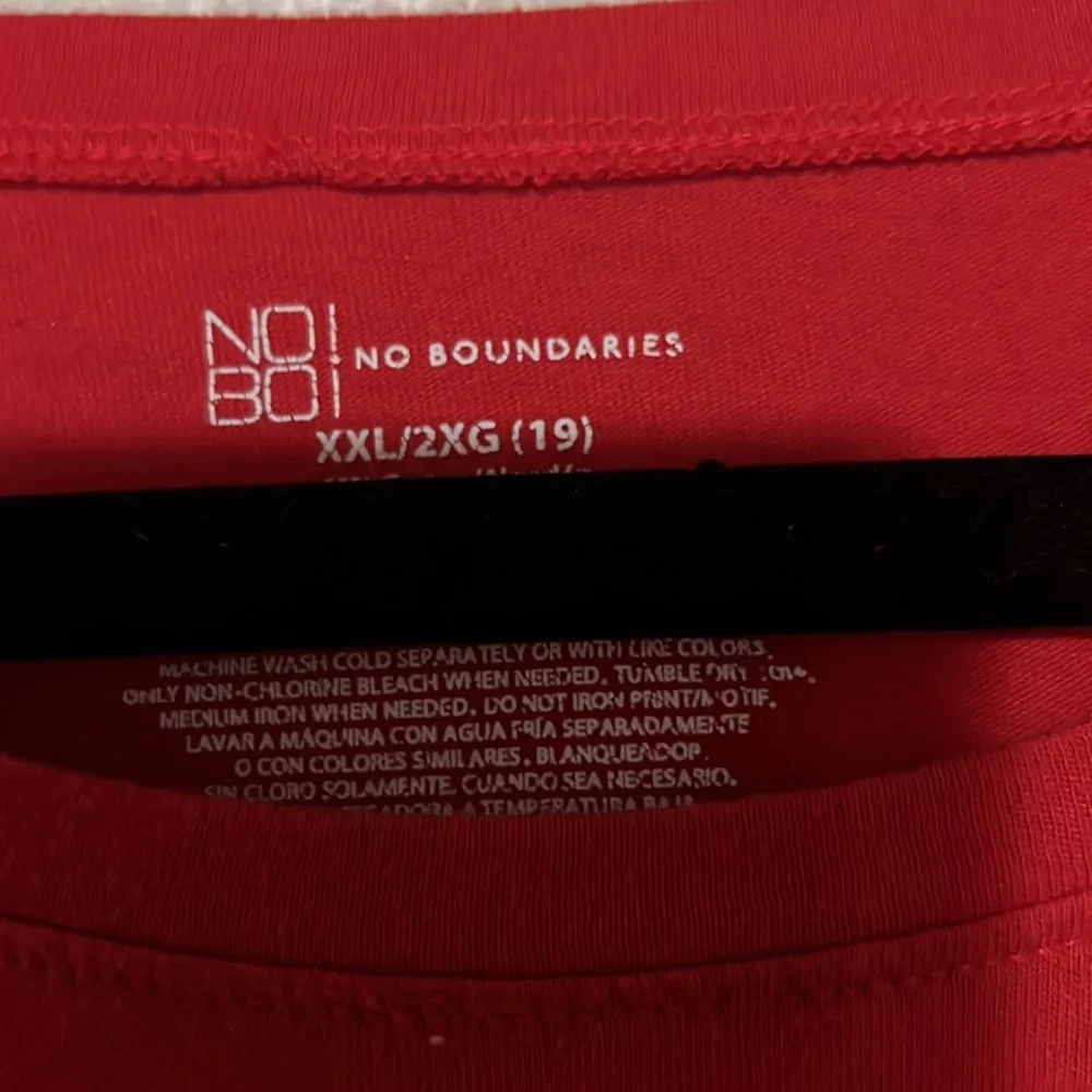 Tee - Picture 2 of 3